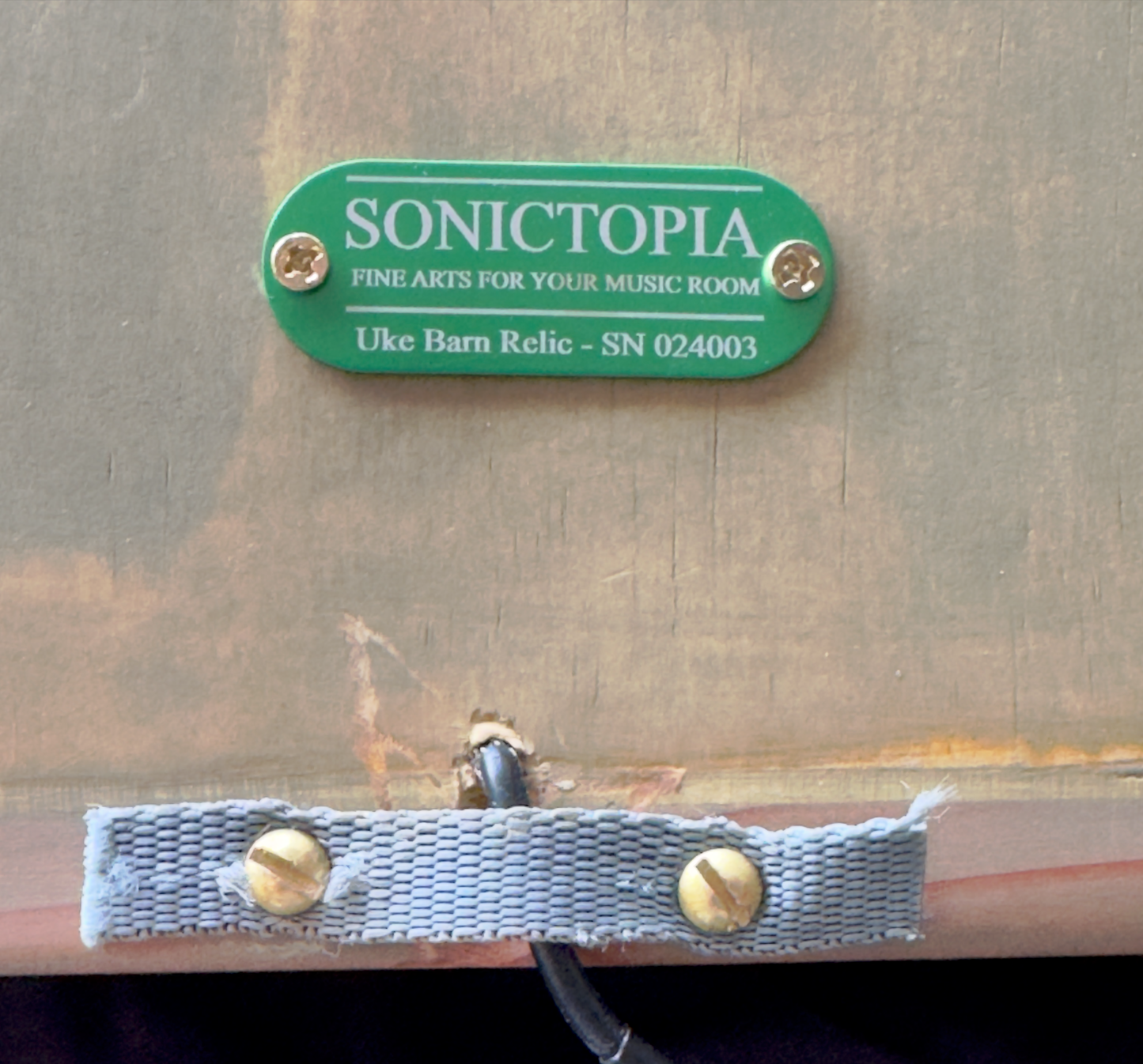 The Uke Barn - Wall frame for Soprano Ukulele - Relic Series - Sage Green