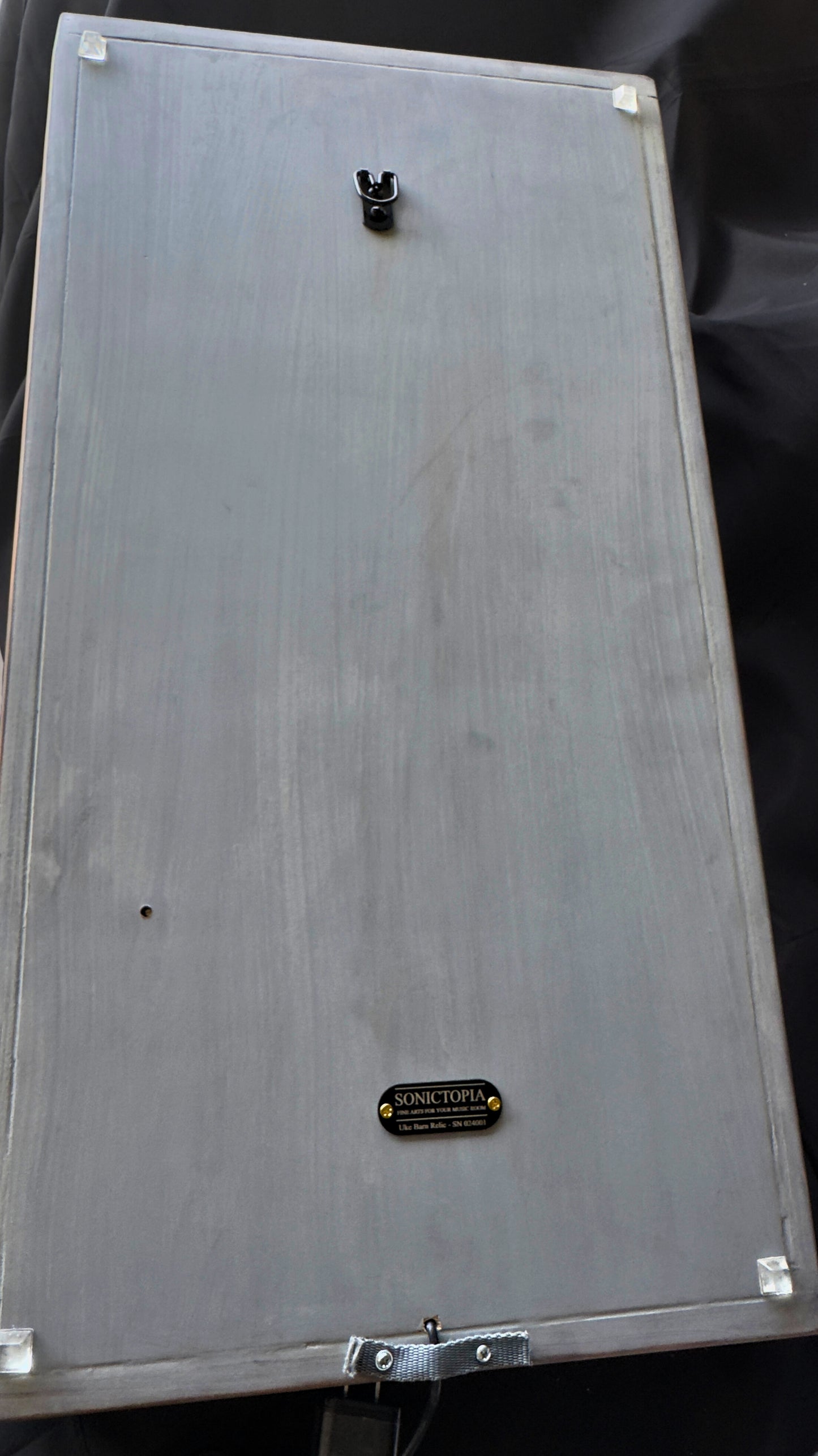 The Uke Barn - Wall frame for Soprano Ukulele - Relic Series - Urban Gray