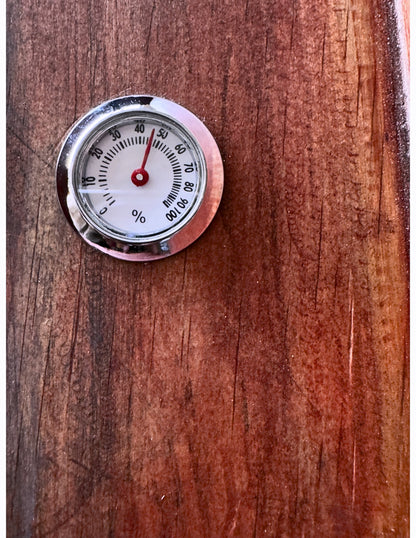 The Uke Barn - Wall frame for Soprano Ukulele - Relic Series - Barn Red